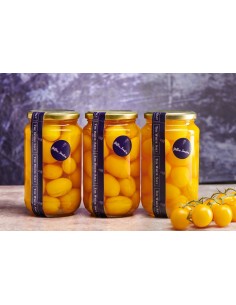 Pasta with escarole, olives, anchovies and bread crumbles